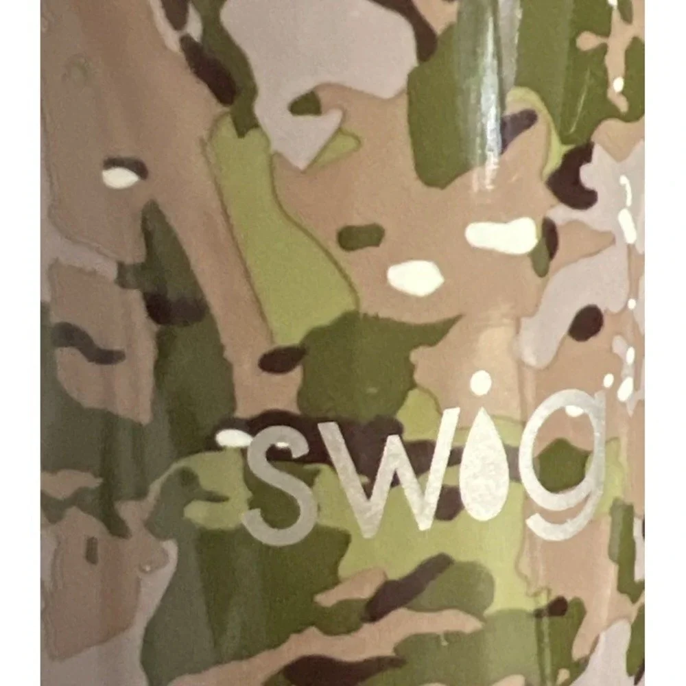 New SWIG LIFE Duty Calls Insulated Travel Tumbler 32 OUNCE Military Camo